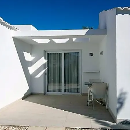 Menorcamar Hotel